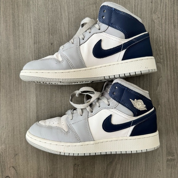 Nike Air Jordan Mid blue gray white sneakers shoes size women 7 or Y5.5 - Picture 7 of 12